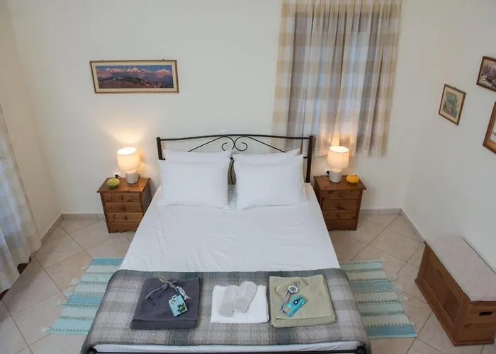 Kouremenos Beach House West